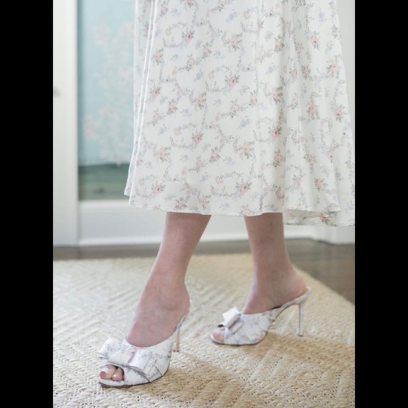 Born on Fifth Floral Bow Antonio Melani - Picture 14 of 14